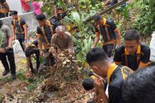 Green Policing di Balikpapan, Dansat Brimob Ronny Suseno Ajak Warga Jaga Kelestarian Lingkungan