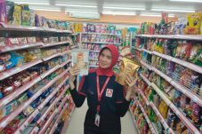 Dari Warung ke Alfamidi, Keripik Tempe AIQ Milik Yuni Tumbuh 200 Persen