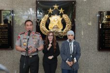 Kapolri Terima Audiensi Menkomdigi, Bahas Kolaborasi Polri dan Komdigi